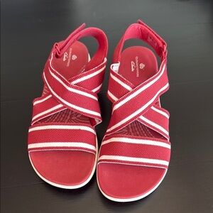 Clarks Cloudsteppers Red Strappy Sandals | Lightweight Comfort | Size 10